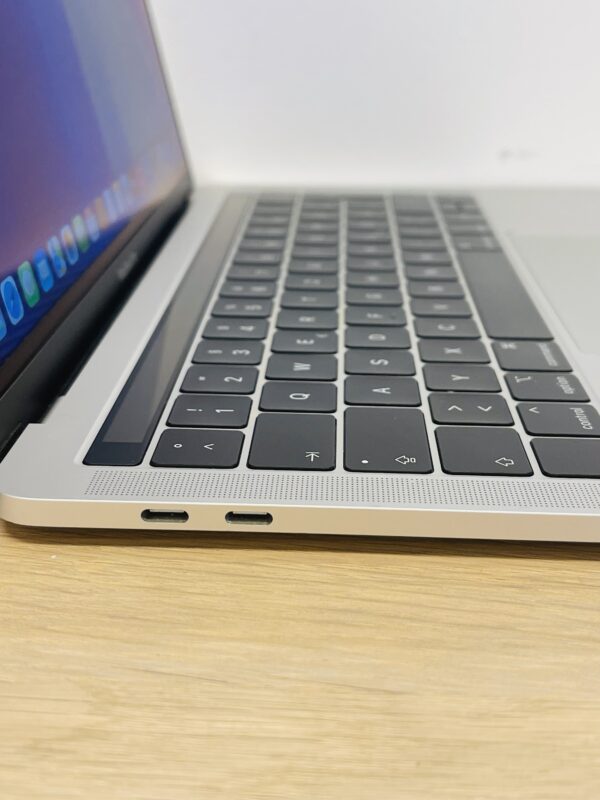 Apple MacBook Pro 13" - 2019, gebraucht – Bild 7