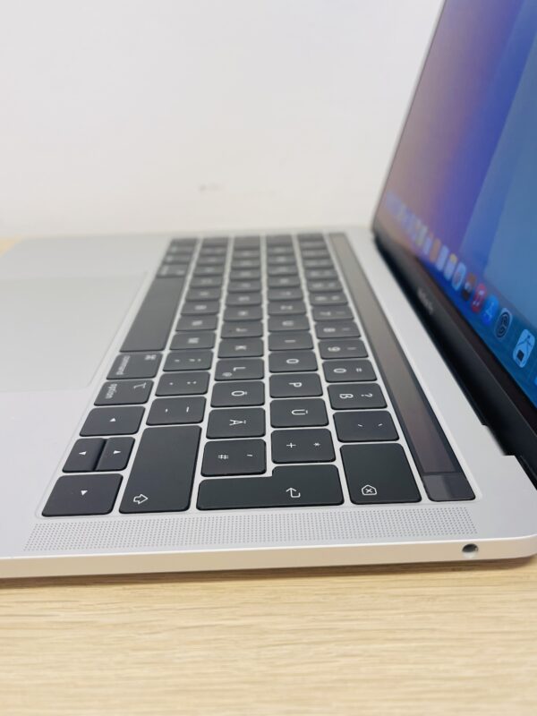 Apple MacBook Pro 13" - 2019, gebraucht – Bild 3